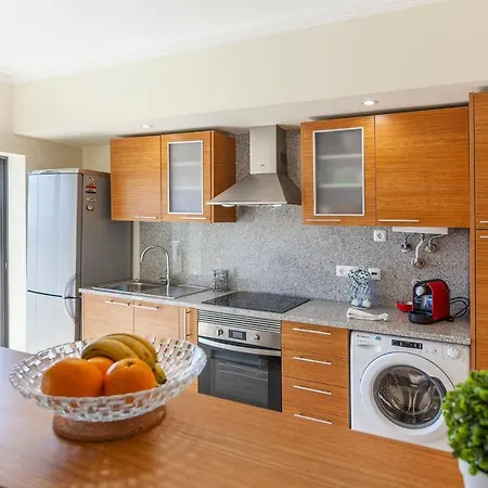 B55 - Sunset Holiday Apartment