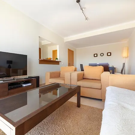 B55 - Sunset Holiday Apartment